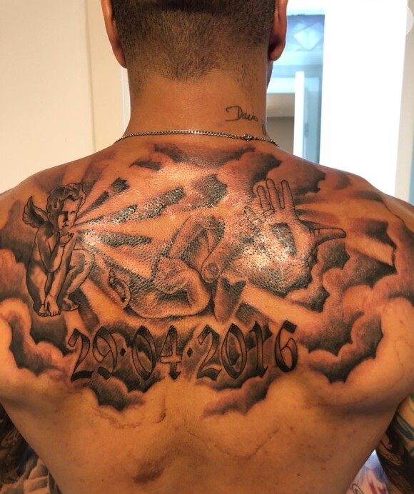 Fernando Medeiros fez uma tatuagem nas costas em homenagem ao filho, Lucca