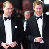 Príncipe William aceita ser padrinho do casamento do irmão, Harry: 'Honrado'