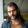 Mariano (Juliano Cazarré) reforça sua vontade na penúltima semana da novela 'O Outro Lado do Paraíso': 'Eu tenho que sair dessa cama'