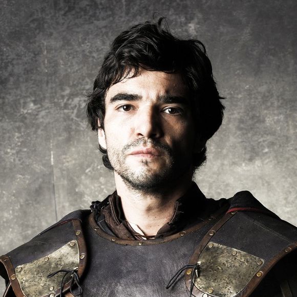 Cássio, personagem de Caio Blat, vai morrer nos próximos capítulos de 'Deus Salve o Rei'