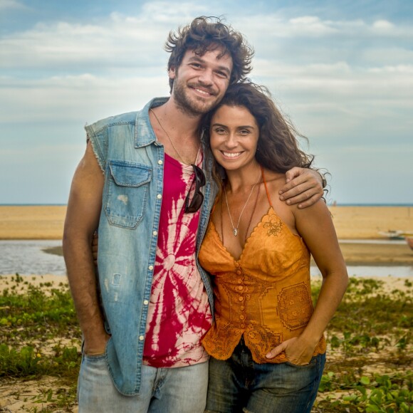 Luzia (Giovanna Antonelli) se apaixonará pelo cantor de axé Beto Falcão (Emilio Dantas) na primeira fase da novela 'Segundo Sol'
