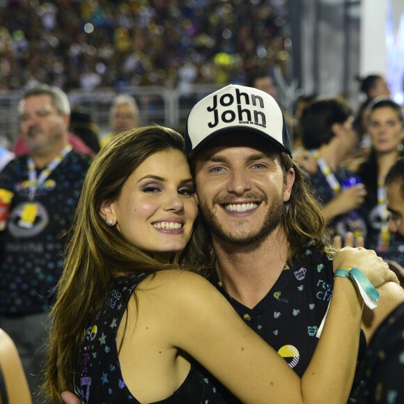 Camila Queiroz e Klebber Toledo planejam casamento para o segundo semestre de 2018