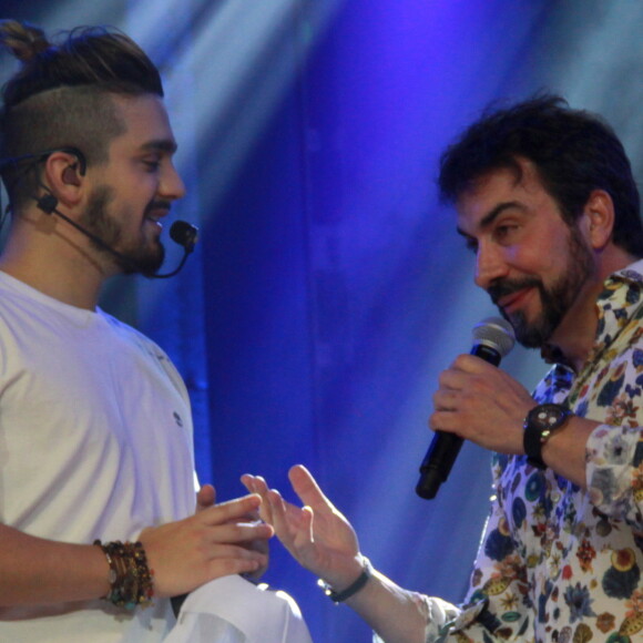 Luan Santana e o Padre Fábio de Melo cantaram "Noites Traiçoeiras' e 'Amigos pela Fé'