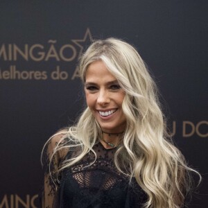 Adriane Galisteu será uma das vilãs da novela 'O Tempo Não Para'