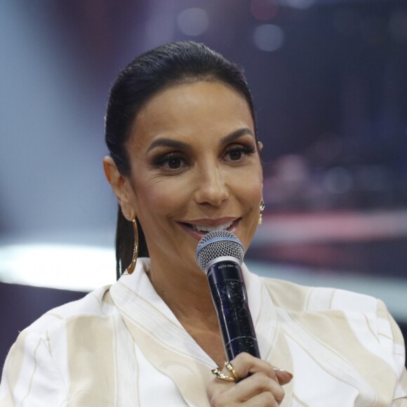 Ivete Sangalo citou diferença entre filhas, durante entrevista ao programa 'Fofocalizando', do SBT: 'Helena é da pá virada. Marina é paz e amor'