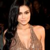 Kylie Jenner afirmou que a maior dificuldade na maternidade é deixar a filha em casa para trabalhar