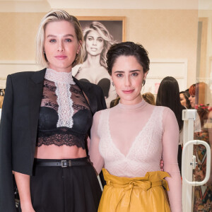 Fernanda Vasconcellos prestigia a reabertura da loja da Intimissimi do shopping Rio Sul ao lado de Fiorella Matheis, no Rio de Janeiro, na noite desta quinta-feira, 3 de maio de 2018