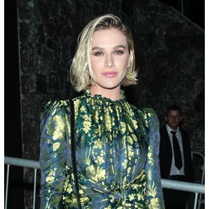 Fiorella Mattheis destaca versatilidade de maquiagem básica: 'Acho que posso usar a mesma make em um evento, num almoço com uma amiga, em um aniversário, mais arrumadinha e até em um tapete vermelho'