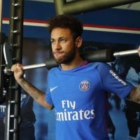 Neymar volta a treinar no PSG após lesão no pé. 'Que alegria', diz Thiago Silva