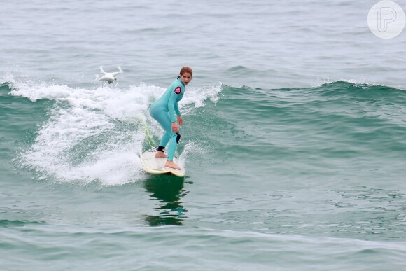 Isabella Santoni conheceu Caio Vaz através das aulas de surfe