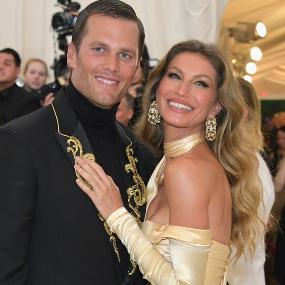 Tom Brady e Gisele Bündchen no tapete vermelho do MET Gala 2018, em Nova York, nos Estados Unidos