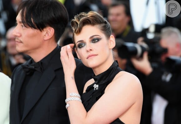 O Festival de Cannes recebeu Kristen Stewart em seu tapete vermelho