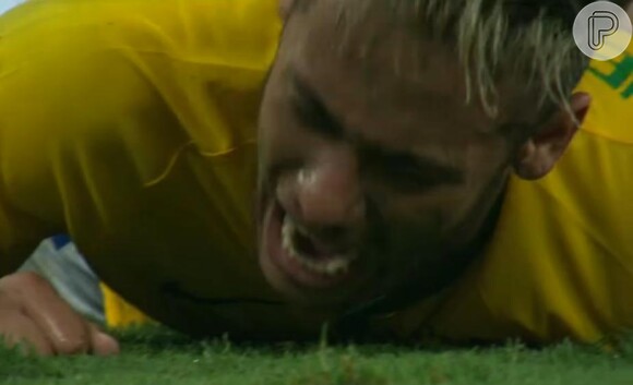 Neymar gritava de dor em campo, após a joelhada nas costas