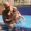 Fernando Medeiros está sempre compartilhando fotos dos momentos com o filho na web