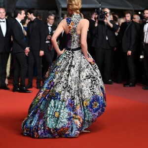 O vestido de Cate Blanchett era bordado a mão com lantejoulas e cristais