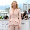 Para sessão de fotos do júri, Cate Blanchett usou um look todo rosé