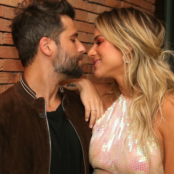 Giovanna Ewbank com Bruno Gagliasso no lançamento da revista 'VIP', no Rio, nesta quinta-feira, 10 de maio de 2018