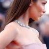 Bella Hadid atraiu olhares com joias de diamantes no Festival de Cannes nesta sexta-feira, 11 de maio de 2018