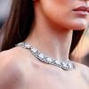 Bella Hadid com colar de diamantes no Festival de Cannes nesta sexta-feira, 11 de maio de 2018