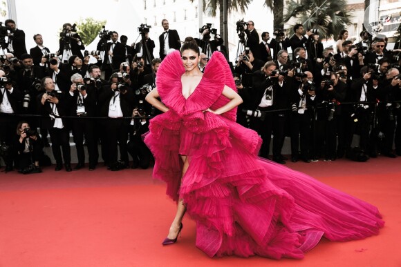 'Sonhos se tornam verdade', escreveu a atriz e modelo indiana Deepika Padukone ao compartilhar em seu Instagram o look usado em Cannes