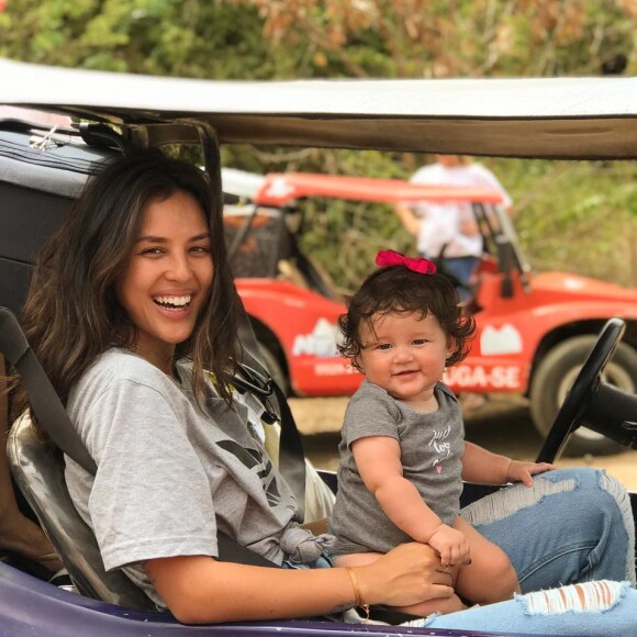 Madalena, filha de Bruno Gissoni e Yanna Lavigne, ganhou o apelido carinhoso de Dona Pinguxa