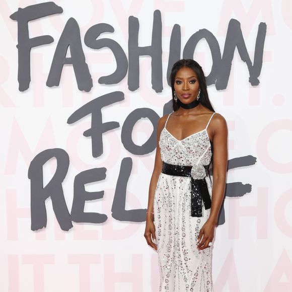 Bruna Marquezine e Naomi Campbell se encontraram durante o evento Fashion for Relif