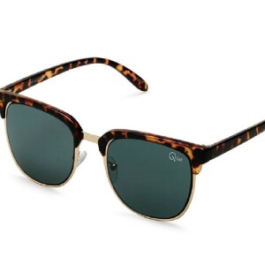 O óculos estilo clubmaster Quay Australia está disponível à venda pela distibuidora Nexxt Level por R$ 395