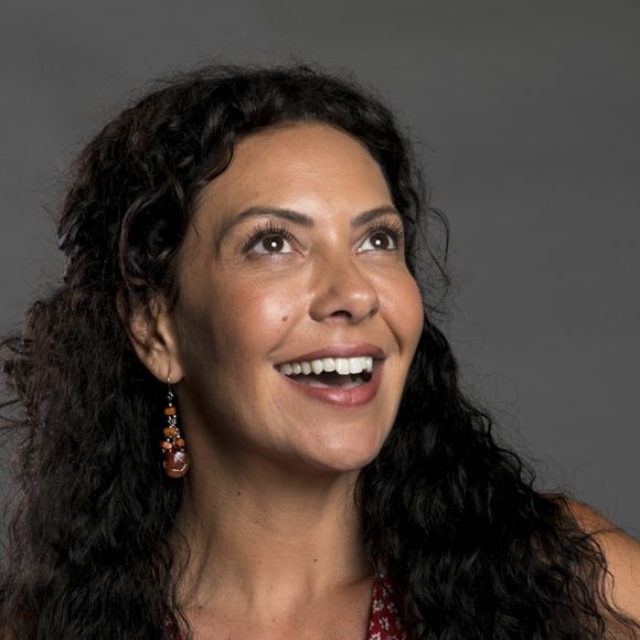 Luzia (Giovanna Antonelli) pede para a irmã, Cacau (Fabiula Nascimento), ficar responsável pelos cuidados de seus filhos no capítulo de segunda-feira, 21 de maio de 2018 da novela 'Segundo Sol'