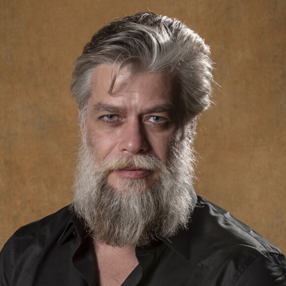 Ramiro (Fabio Assunção) minimiza fala de Plínio (Enrique Diaz) nos próximos capítulos da supersérie 'Onde Nascem os Fortes': 'Você está preocupado? Eu não estou, nem um pouco'