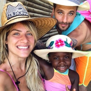 Giovanna Ewbank e Bruno Gagliasso ensinam a filha, Títi, de 4 anos, sobre racismo