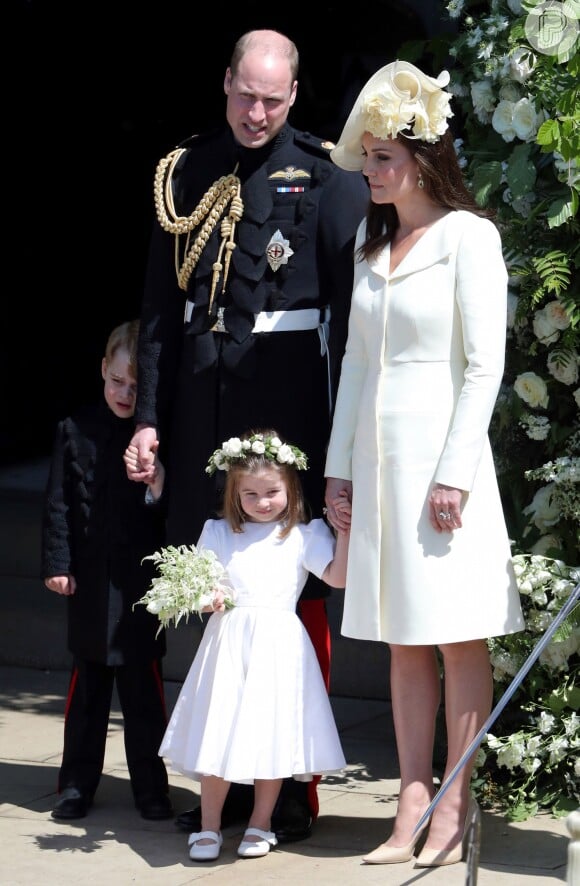 O príncipe George, filho de Kate Middleton e do príncipe William pareceu pouco à vontade no casamento de Meghan Markle e do príncipe Harry