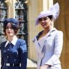Abigail Spencer e Priyanka Chopra, amigas da noiva, foram juntas ao casamento do príncipe Harry com Meghan Markle. Priyanka escolheu um vestido da grife Vivienne Westwood