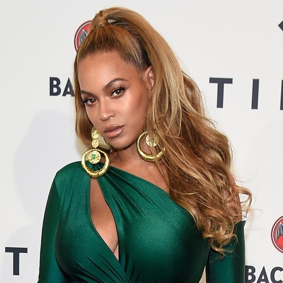 Beyoncé anunciou recentemente a doação de R$ 340 mil em bolsas de universidade para alunos negros