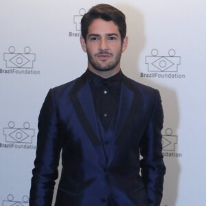 Alexandre Pato custeou 6 meses de tratamento para Nara Almeida