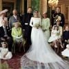 Meghan Markle e príncipe Harry reuniram as famílias em foto após o casamento. O palácio de Kensington compartilhou a imagem nas redes sociais nesta segunda-feira, 21 de maio de 2018