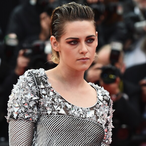 A atriz americana usou vestidos longos, curtos e terninhos