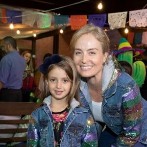 Angélica e a filha, Eva, adoram combinar looks: em evento recente, apareceram com jaquetas idênticas