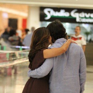 Fátima Bernardes lembrou o primeiro abraço em que eles foram clicados juntos