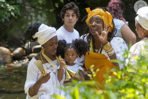 Talíssia (Luellem de Castro) foi vítima de intolerância religiosa na novela 'Malhação: Vidas Brasileiras'. 'Depois das cenas recebemos muitas mensagens de pessoas que disseram que repensaram seus pré-conceitos', comemora Natália Grimberg, diretora-artística da trama