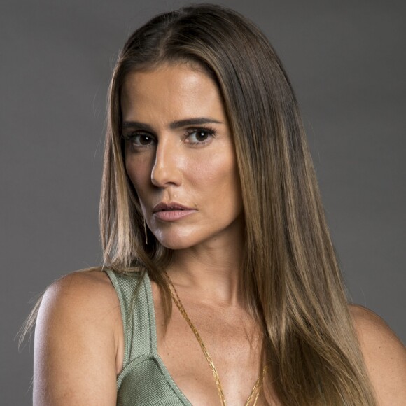 Na novela 'Segundo Sol', Karola (Deborah Secco) desanimará Beto Falcão (Emilio Dantas): 'Que nome? Beto Falcão sempre foi uma porcaria mesmo, você sabe muito bem disso'