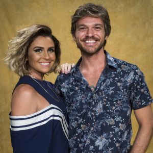 Na novela 'Segundo Sol', após 18 anos, Beto (Emilio Dantas) reconhece Luzia (Giovanna Antonelli) em Salvador e tenta encontrá-la: 'Não é possível'