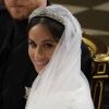 Meghan Markle usou tiara de diamentes e véu de cinco metros em casamento com Harry