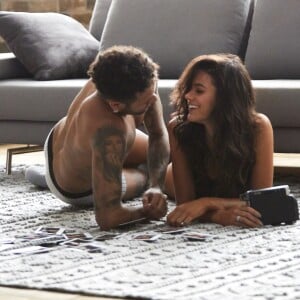 Neymar e Bruna Marquezine são estrelas da campanha de Dia dos Namorados da C&A