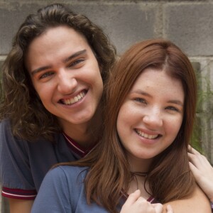 Tito (Tom Karabachian) e Flora (Jeniffer Oliveira) resolvem namorar no capítulo de terça-feira, 5 de junho de 2018 da novela 'Malhação: Vidas Brasileiras'