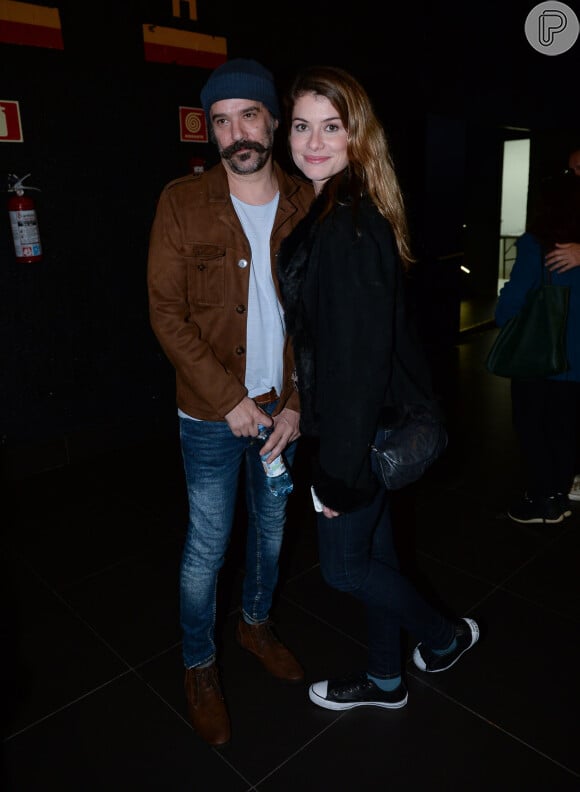 Alinne Moraes e o marido, Mauro Lima, prestigiaram a turnê 'Ofertório' de Caetano Veloso no Espaço das Américas, em São Paulo, nesta sexta-feira, 25 de maio de 2018