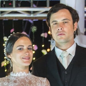Bianca Bin e Sergio Guize viveram o casal Clara e Gael na primeira fase da novela 'O Outro Lado do Paraíso'