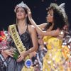 Monalysa Alcântara, Miss Brasil 2017, entregou a coroa para Mayra Dias, representante do Amazonas