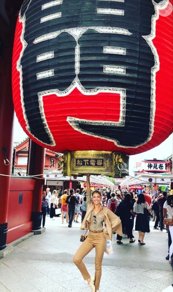 Grazi Massafera compartilhou com os seguidores sua passagem por Tóquio, no Japão