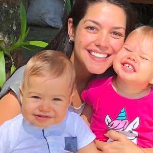 Casada com Michel Teló, Thais Fersoza é mãe de Melinda, de 1 ano, e Teodoro, de 10 meses