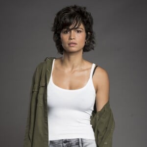 Na novela 'Segundo Sol', Maura (Nanda Costa) ficará assustada com a assertividade de Selma (Carol Fazu) para ficar com ela